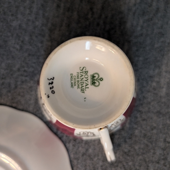 Royal Standard Cup & Saucer Set, Red/White Panel with Floral Design, #3220 - Picture 5 of 8